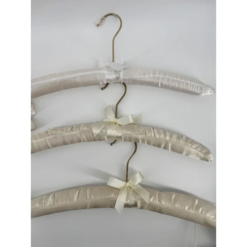 Set of 6 Vintage Padded Satin Hangers Cream Champagne Ribbon Bow Bridal Closet